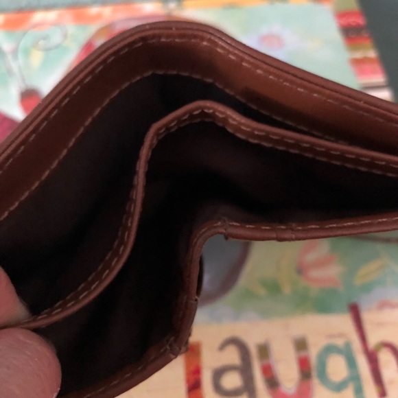 CUTE Coach Wallet - Picture 4 of 5